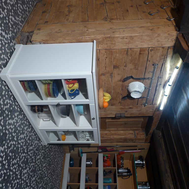 Hami Villa Adelboden Rom bilde
